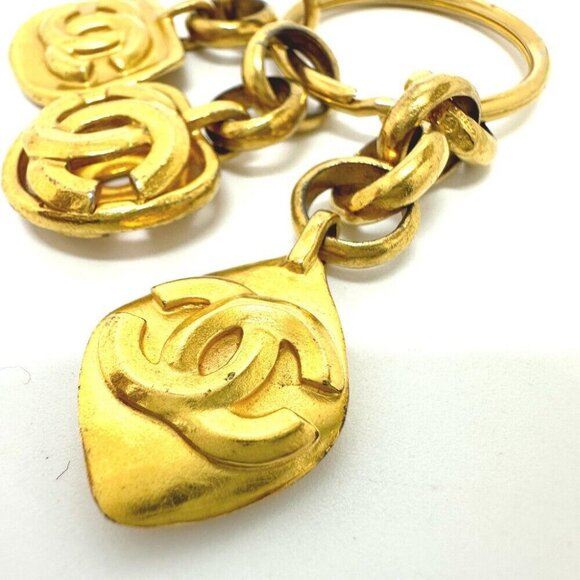 CHANEL CC Mark vintage Key Holder charm Gold Plated Gold - Picture 5 of 9
